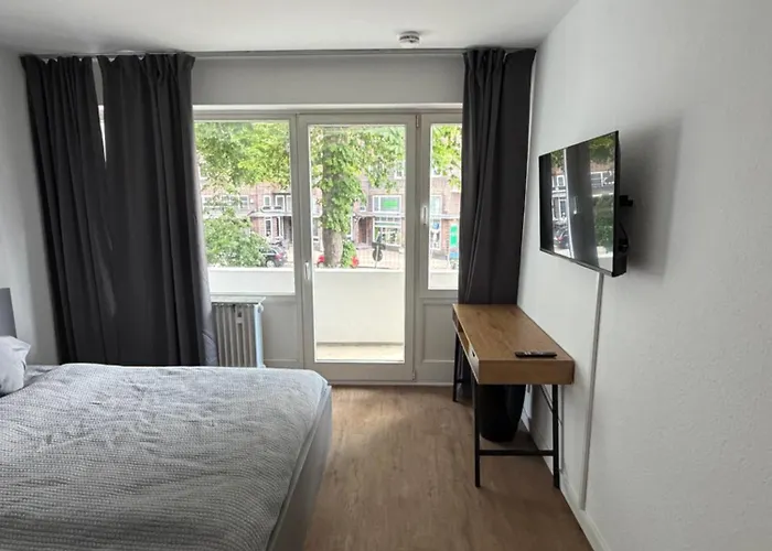 Apartment 1 Bedroom At Winterhuder Marktplatz Hamburg